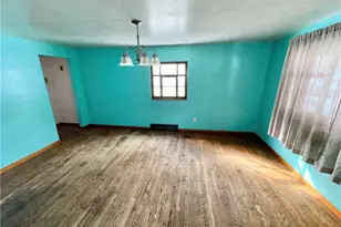 122 E Harvey St, Masontown, PA 15461 - Photo 5