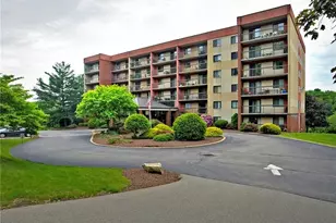 1987 Centurion Dr, Pittsburgh, PA 15221 - Photo 1