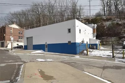 632 W Warrington Ave, Pittsburgh, PA 15226 - Photo 1