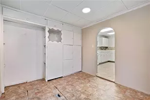 550 W Chestnut St, Washington, PA 15301 - Photo 11