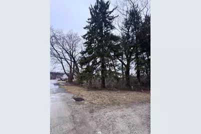 216 W Austin Ave, South Connellsville, PA 15425 - Photo 3