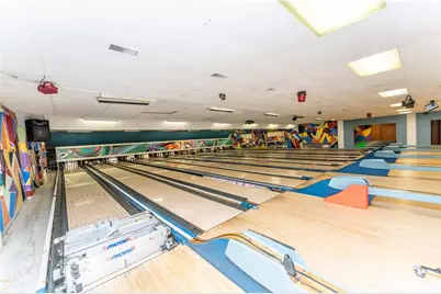 200 Baughman Ave, Jeannette, PA 15644 - Photo 9