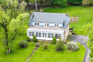 2515 Middle Rd, Hampton, PA 15116 - Photo 1