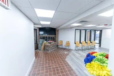 1 Racquet Ln (Right Rear), Monroeville, PA 15146 - Photo 5