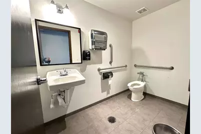 11 S Mill St, Suite 404, New Castle, PA 16101 - Photo 11