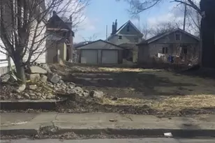 512 Beaver Ave, Aliquippa, PA 15001 - Photo 1