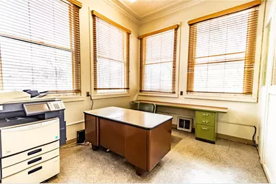 1023 Pittsfield Aly, New Brighton, PA 15066 - Photo 9