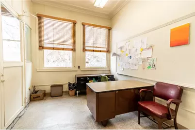 1023 Pittsfield Aly, New Brighton, PA 15066 - Photo 7