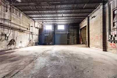 1023 Pittsfield Aly, New Brighton, PA 15066 - Photo 17