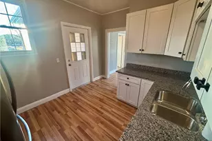 30 1st St, Leetsdale, PA 15056 - Photo 11