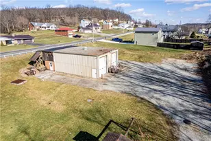 116 Karr Ln, Hempfield Township, PA 15642 - Photo 15