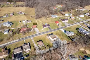 116 Karr Ln, Hempfield Township, PA 15642 - Photo 13