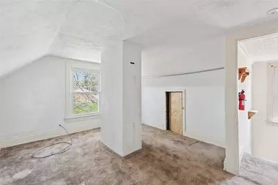 104 Georgetown Avenue, Pittsburgh, PA 15229 - Photo 15