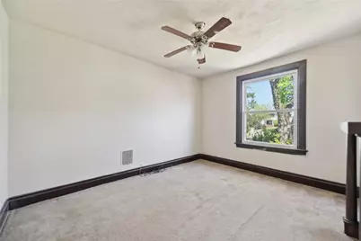 104 Georgetown Avenue, Pittsburgh, PA 15229 - Photo 11