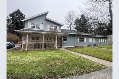 129 S Buhl Farm Dr, Hermitage, PA 16148 - Photo 1