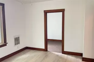 122 E 16th Ave, Homestead, PA 15120 - Photo 11