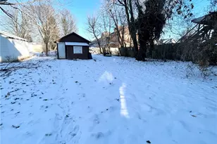 2206 Highland Ave, New Castle, PA 16105 - Photo 11