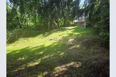 1922 Rhine St, Spring Hill, PA 15212 - Photo 17