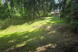 1922 Rhine St, Spring Hill, PA 15212 - Photo 17