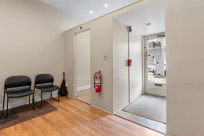 2114 Broadway Ave, Beechview, PA 15216 - Photo 9