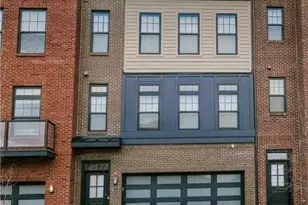 425 Magnolia Dr, Peters Township, PA 15367 - Photo 1