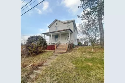 32 W Kerr St, Uniontown, PA 15401 - Photo 1