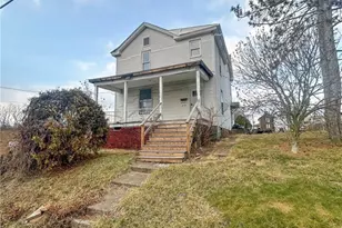 32 W Kerr St, Uniontown, PA 15401 - Photo 1