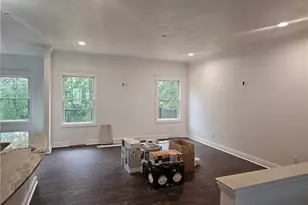 808 S 10th St, New Stanton, PA 15697 - Photo 7