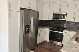 808 S 10th St, New Stanton, PA 15697 - Photo 5