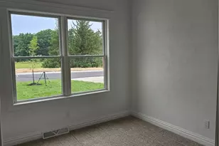 810 S 10th St, New Stanton, PA 15697 - Photo 17