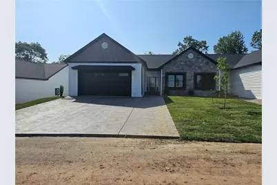 812 S Tenth St, New Stanton, PA 15697 - Photo 1