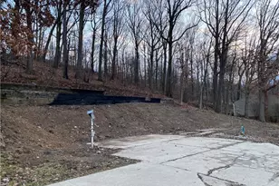 159 Oakdale Dr, Zelienople, PA 16063 - Photo 5