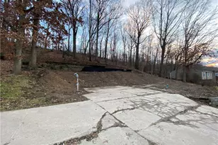 159 Oakdale Dr, Zelienople, PA 16063 - Photo 13