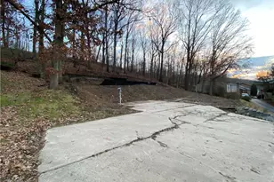 159 Oakdale Dr, Zelienople, PA 16063 - Photo 11