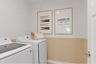 530 Gardenia Dr, Rostraver, PA 15012 - Photo 9