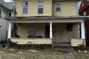 1112 E Washington St, New Castle, PA 16101 - Photo 1