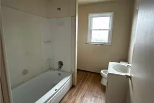 1112 E Washington St, New Castle, PA 16101 - Photo 15