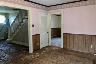 197 N Liberty St, Franklin Township, PA 15370 - Photo 9