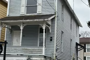 418 E Division St, New Castle, PA 16101 - Photo 1