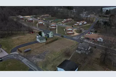 748 Crawford Rd, East Bethlehem, PA 15333 - Photo 3