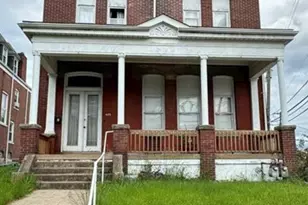 425 S Winebiddle St, Pittsburgh, PA 15224 - Photo 1