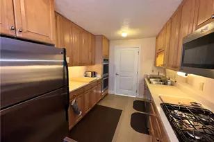 316 W Crawford Ave, Connellsville, PA 15425 - Photo 13