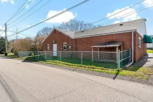 3140 Oregon Dr, Lower Burrell, PA 15068 - Photo 23