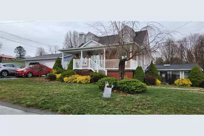 314 W Blake Ave, Connellsville, PA 15425 - Photo 1