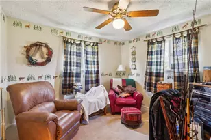 5216 Old Pulaski Rd, Pulaski Township, PA 16142 - Photo 15