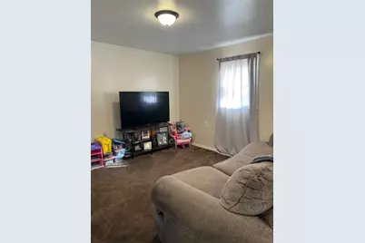 967 Josephine Ave, White Township, PA 15701 - Photo 9