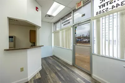 3247 W Liberty Ave, Pittsburgh, PA 15216 - Photo 5