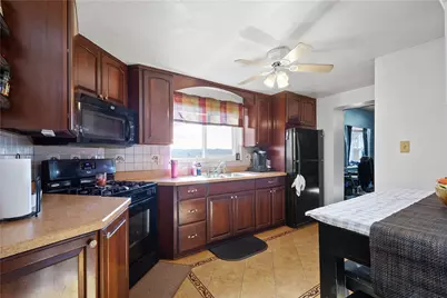 4 Ann St, Carnegie, PA 15106 - Photo 9