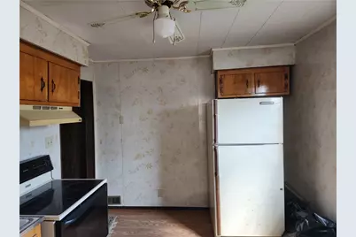 528 Carbon St, Butler, PA 16001 - Photo 17