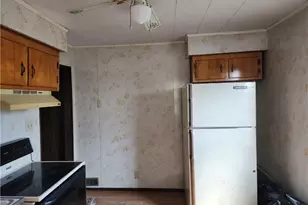 528 Carbon St, Butler, PA 16001 - Photo 17